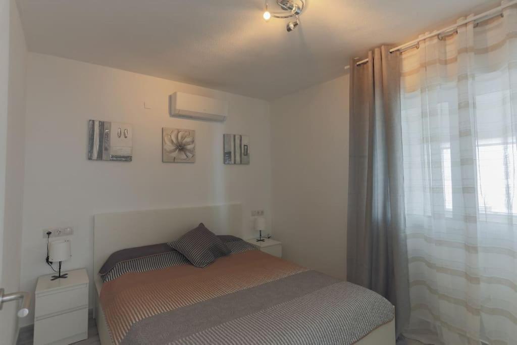 Apartamentos De Benidorm, Playa Poniente, Espana Exteriör bild